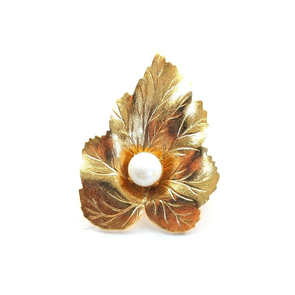 Vintage Sarah Coventry Gold Tone Faux Pearl Natural Leaf Brooch